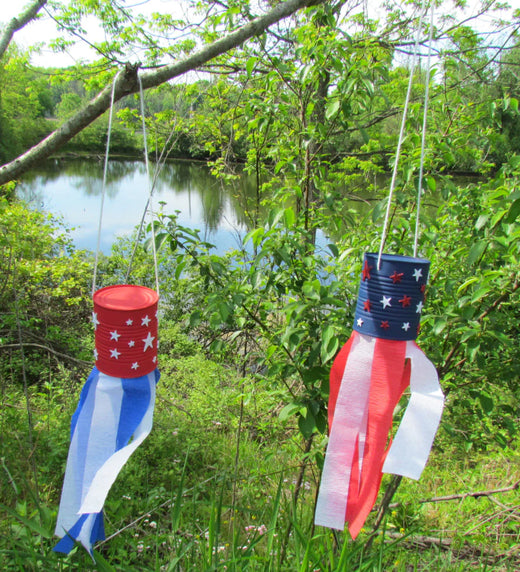 FriDIY: Easy to Make Patriotic Wind Sock Craft