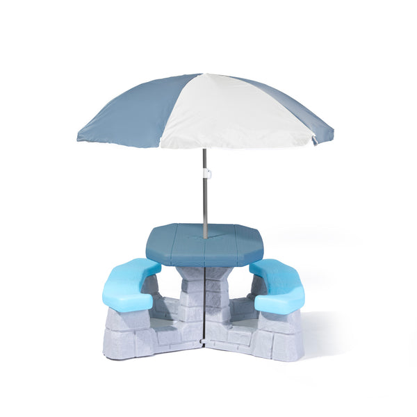 children's patio umbrella Step2 Sun & Fun Picnic Table with Umbrella