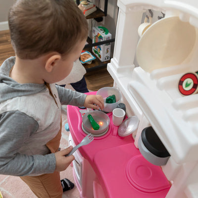 Fun With Friends Kitchen™ realistic stovetop burner with lights & sounds