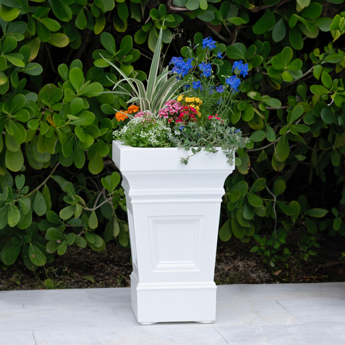 Atherton Planter Box™ - Classic White with flowers
