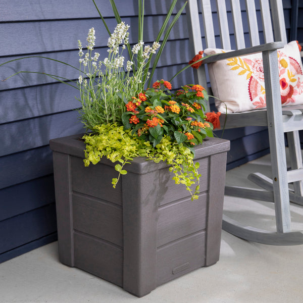 Lakewood Planter Box™ - Dark Cedar with plants 