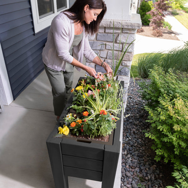 Lakewood Raised Planter™