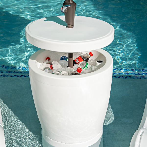 Vero In-Pool Shade Table holding ice and beverages