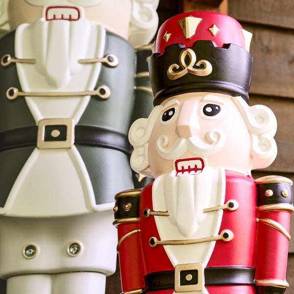 4ft Paintable Nutcracker Prince Jr