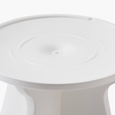 Vero In Pool Accent Table™