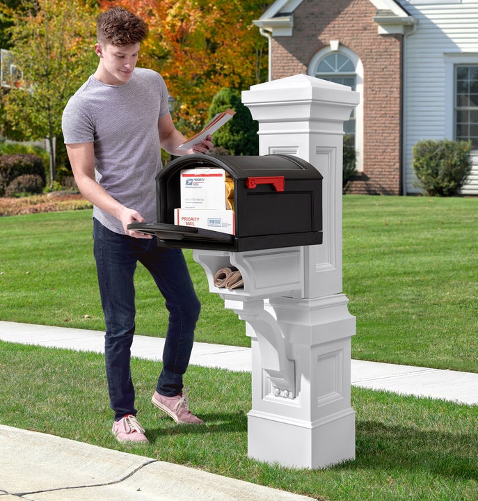 Atherton Grand Mail Post - Classic White With Large Mailbox<br />
