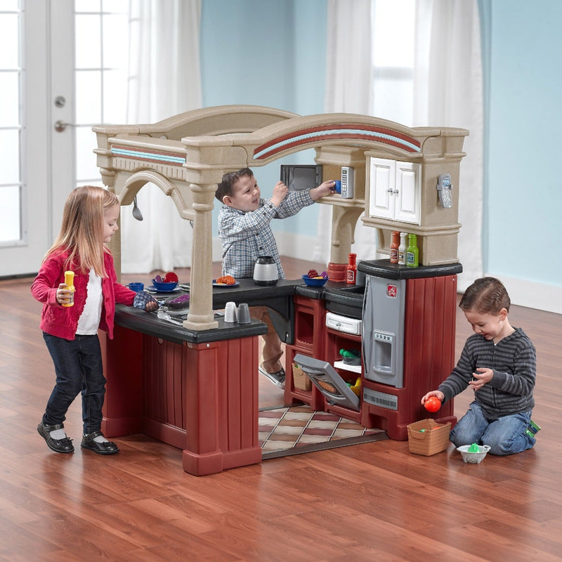 Grand Walk-In Kitchen™ with children playing