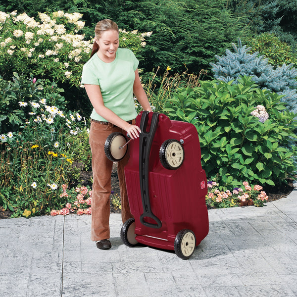 Neighborhood Wagon™ handle folds underneath for storage and transportation<br />