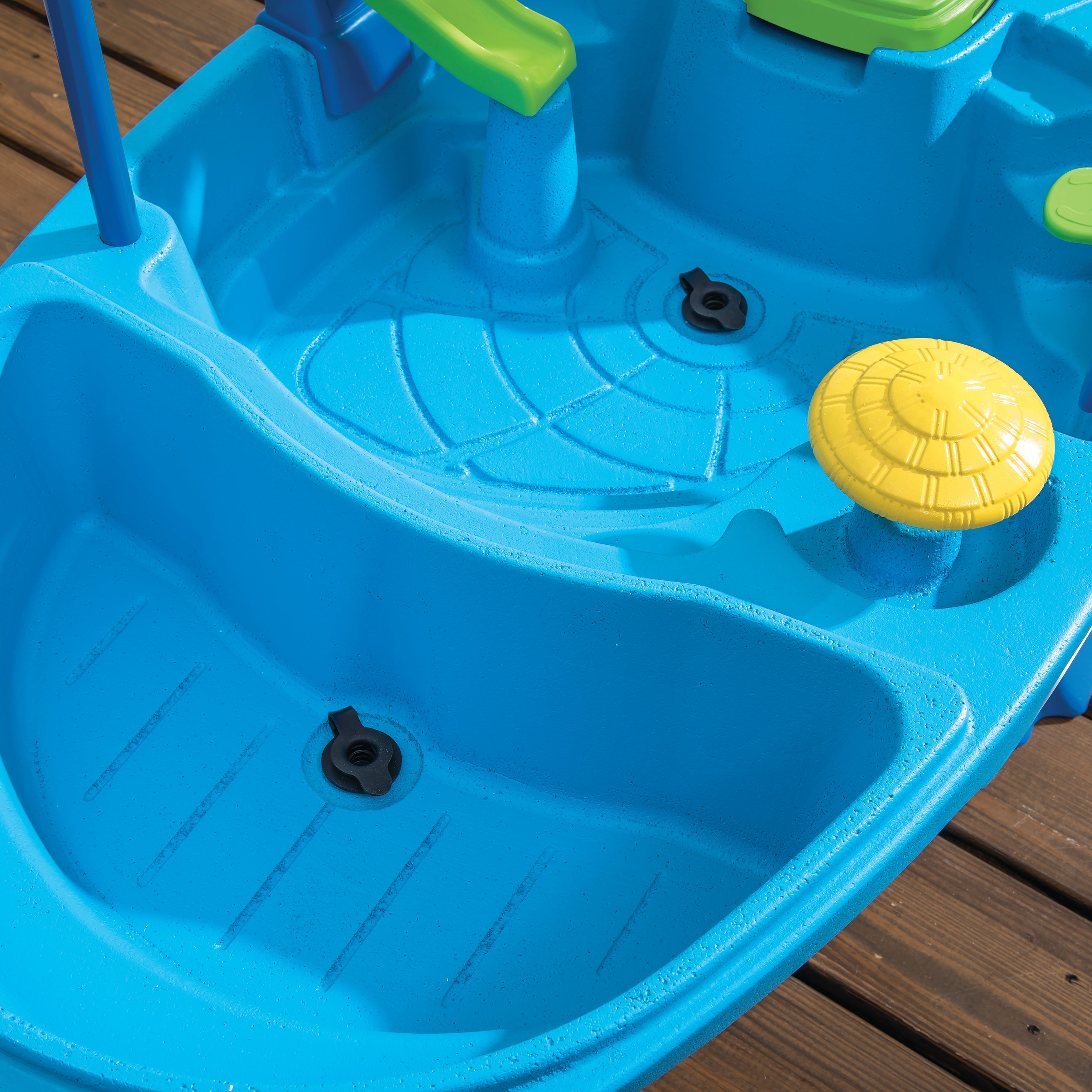 Fiesta Cruise Water Table with Umbrella™ from Step2
